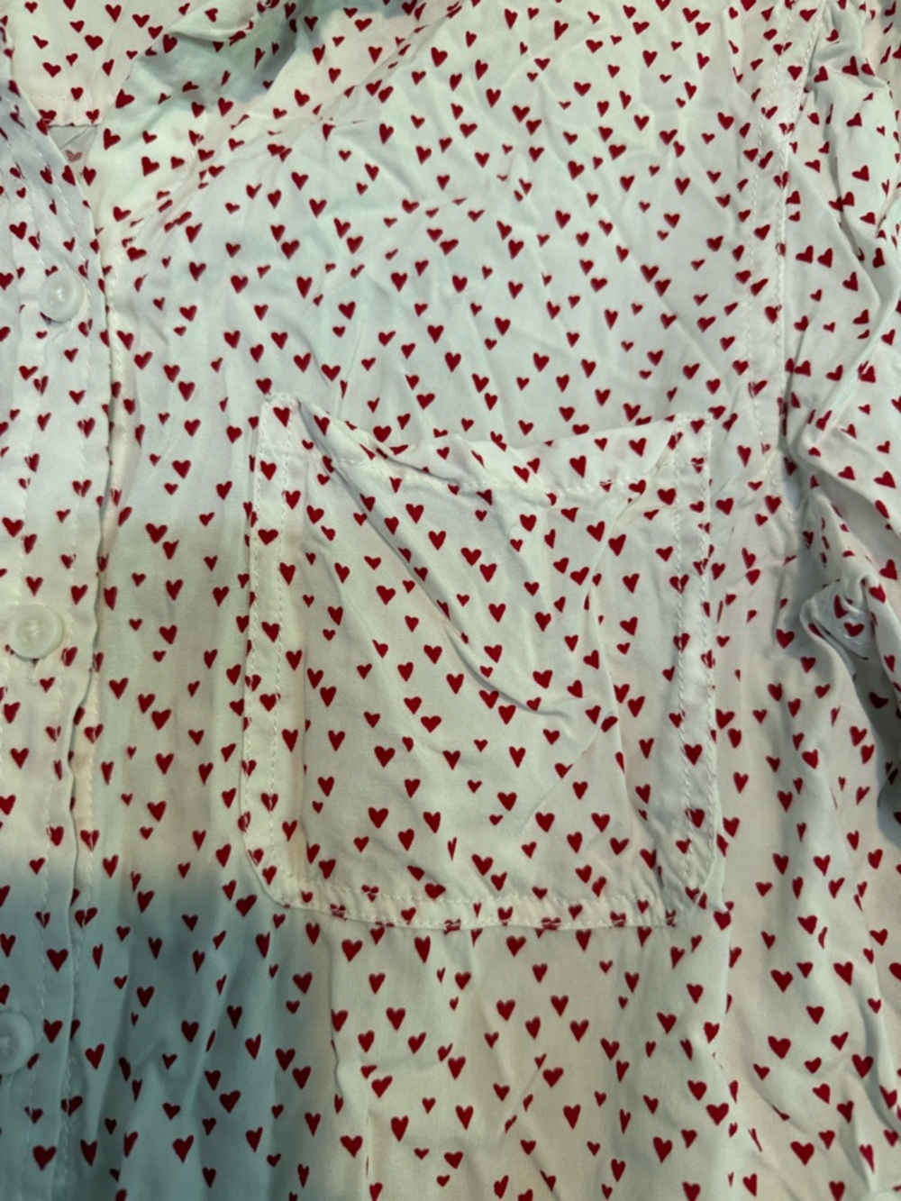 Beachlunchlounge White Button-Up Shirt with Red Heart Print size Large - Picture 2 of 5